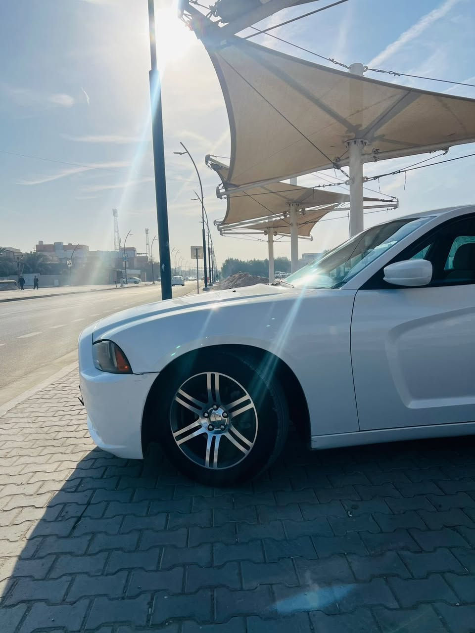 سلام عليكم 
جارجر ادوات 2014 خليجيه متومه وجاهزه بيها تبديل قطعه وحده فقط الباقي كفاله جاهزه تخم تاير حداديه تبريد تدفئه 
ما بيها كل نقص شغل وطلع وين ما يعجبك 
السعر 90 وبيها مجال للطيبين
مكان السياره البصره التنومه قريب الجسر الايطالي  
رقم الهاتف ***********
