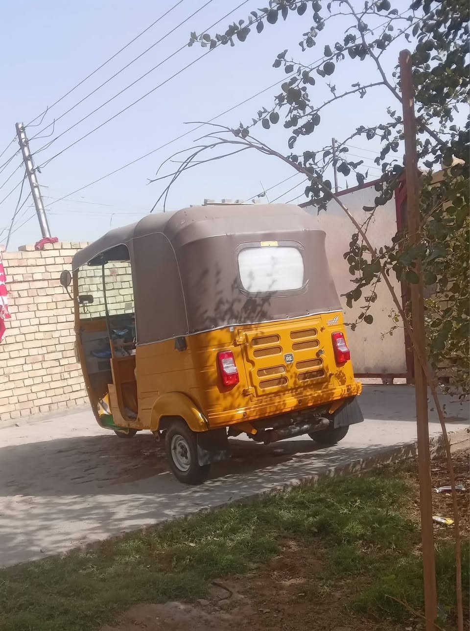 سلام عليكم تكتك للبيع موديل ٢٠ شهر ١٢مكفوله
من لضربه ولصبغ عدة طخه بصف لجاملغ الأمامي ودوسهه مامعمرة بلاديه مامعمرة 
بسمي تحويل ثاني يوم مكاني فلكه حي لنصر لسعر ٨
رقمي***********
