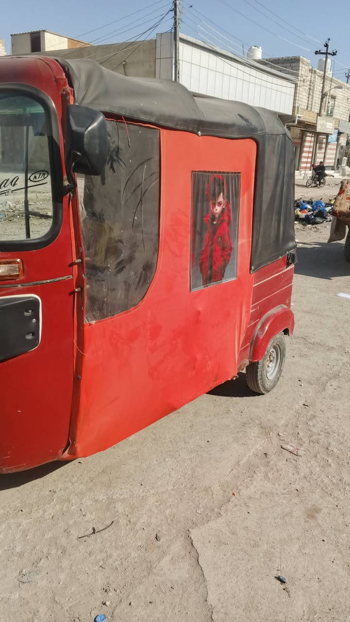 السلام عليكم تكتك للبيع مديل 18نضيفه كلش رقم وسنويه ومداور ثاني يوم ولوحات بيها سعر 4000 وبيها مجال ***********
