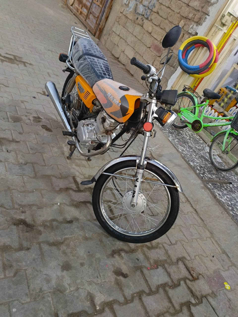 السلام عليكم للبيع نامه متياز ٣احرف موديل2020 اوراق اصولي بسمي دراجه كامله والنضافه شوفت عينك مكاني كربلاء حي العامل السعر 875 وبيه مجال (***********)
