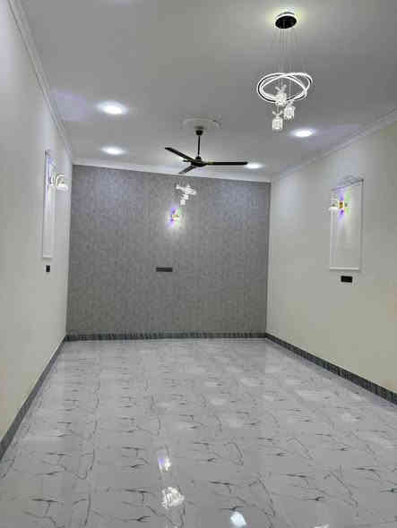 بسم ألله ألرحمىن ألرحيم
أسعد ألله أوقاتكم بكل خير 🌹
اللاستفسار : ***********

توفر : دار سكن للبيع ⚡
جمال ونزاكه ودقه بلعمل 
بناء حديث سنه 2025 😍
ألمساحه : 250 م
على شارع 10 م تبليط
بيت فارغ جاهز للسكن
تستلم بيتك عد لمكاتبه
جميع لخدمات متوفره 👍
ماء + كهرباء + مجاري
نوع العقار : طابو ملك صرف
زراعي بأسم عراقي سند 25

محتويات ألبيت ⬇️
كراج سياره
دوانيه
صاله كبيره
غرف نوم عدد 3 
مطبخ حار بارد
حديقه جانب لبيت
مجمع صحيات داخلي + خارجي

الموقع راقي
البصرة محوله زهير 
يبعد مسافه 700 م
عن طريق داخلي سايدين

كل هاذ جمال وترتيب 
سعر 137 مليون وبي مجال
اللاستفسار : *********** البصرة
