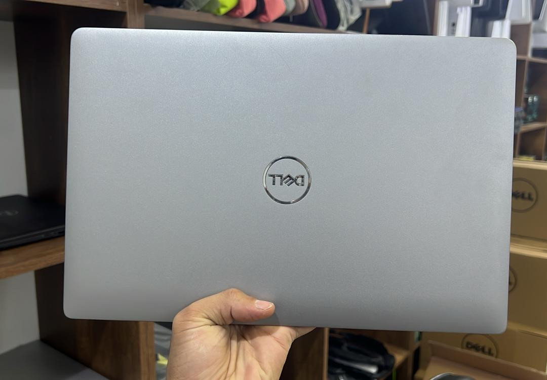 السلام عليكم  للبيع لابتوبDell Latitude 5420 

المعالج intel core i7-11gen

الرام  8GB 

هارد 256 SSD 

كرت شاشة 4GB 

شاشة 14.1 FHD

كيبورد ضوئي

  السعر450000 دينار

يوجد توصيل لجميع المحافظات 

تفحص براحتك قبل استلام من مندوب

التوصيل مجاني وضمان 15 يوم بعد استلام 

للتواصل عبر الواتساب او الماسنجر

 ***********
