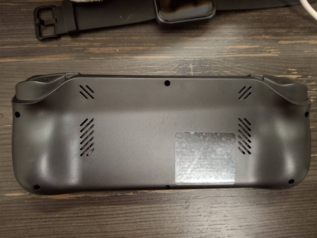 للبيع جهاز E6 محاكي العاب شاشة كبيرة بطارية 5000 وياه رام 64 الجهاز مليان العاب بعد بالباكيت مستعمل قليل جدا  السعر ٥٠ الف نهايته
***********
