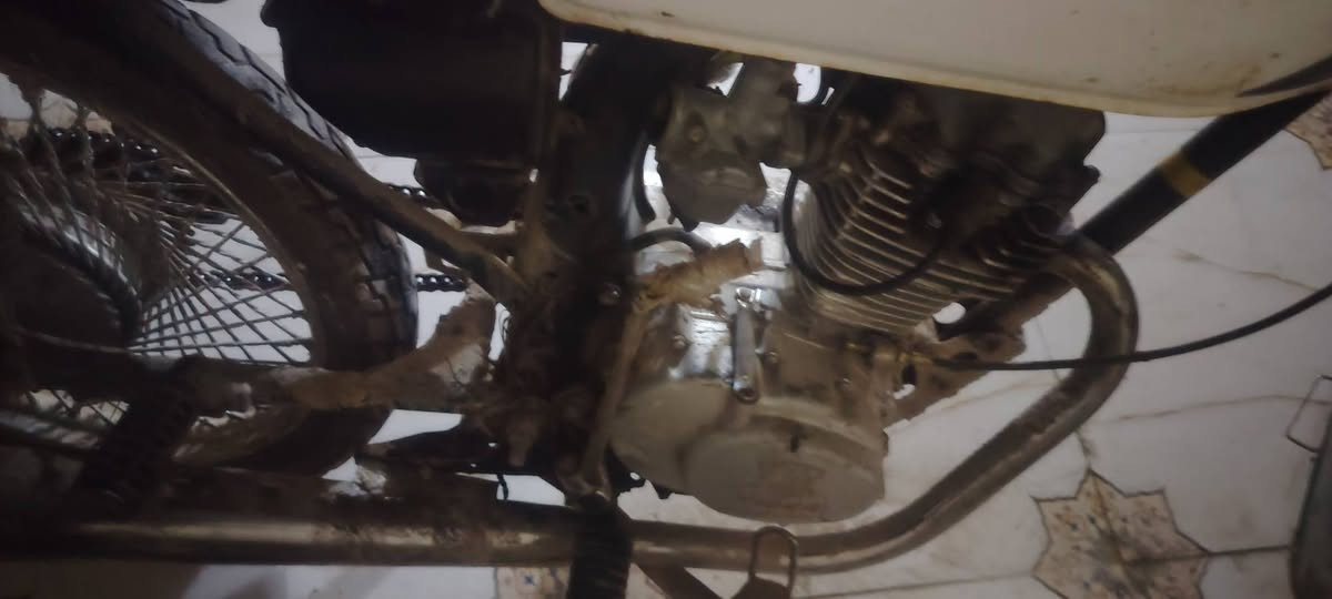 السلام عليكم ورحمة الله وبركاته دراجه للبيع نوع تايكر موديل2020اوراق ضايعه رقم الشاصي موجود والبليته عطلها يده كلج وكعكه صالنصه السعر150وبيها مجال قليل العنوان بابل كريطعه رقم الهاتف***********
