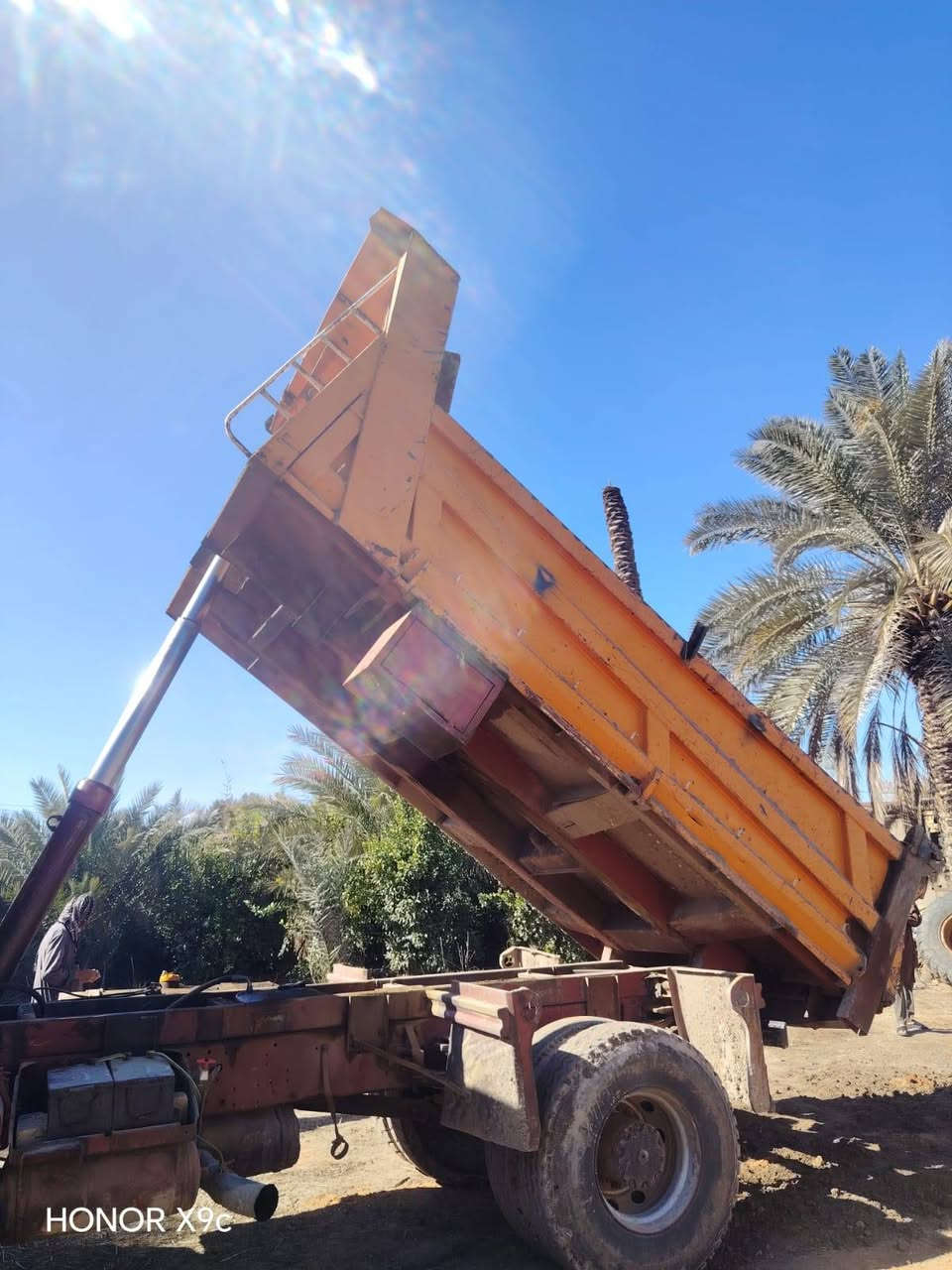 بدي البي نضيف للبيع طول 4و30 دبل شاصي عدل كاعيه نضيفه العنوان النجف قضاء الكوفه آني مكلف بلنشر للاستفسار ***********
