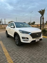 توسان ٢٠٢٠ • فتحة سقف • ماشية ٧٣٠٠٠