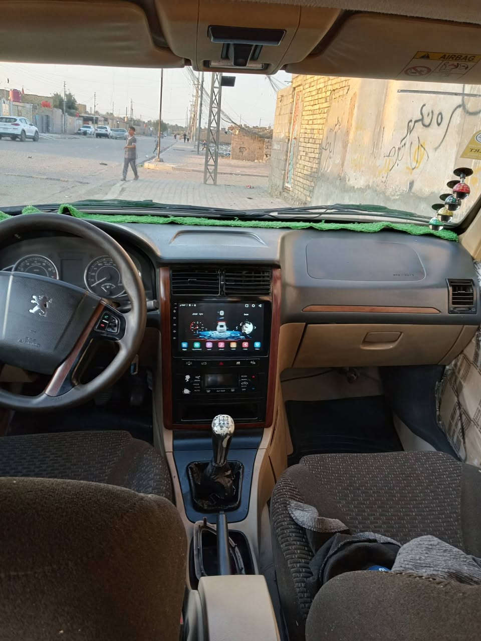 سلام عليكم بيجو بارس موديل 2022 كفاءه عامه عاده ضربه بالجامله الامامي مكينه كير كفاله حداديه جديده تخم تاير كهربائيات كلها شغاله تبريد شغال مكان السياره ميسان العماره السعر 58 وبيها مجال رقم الهاتف ***********
