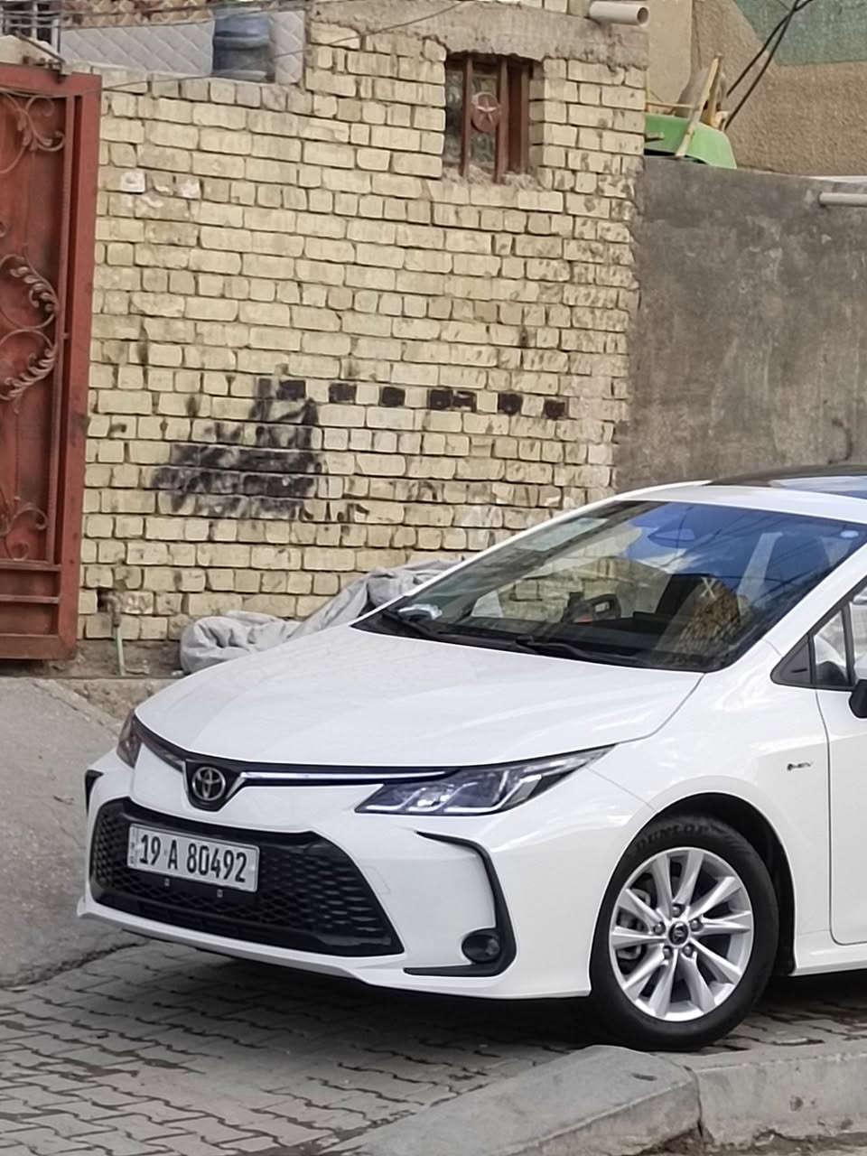 سلام عليكم كورولا 2025شكل خليجي هايبرد زيرو ماشيه الفين وثمنميه فول مواصفات مثبت قياده مانع نزلاق هاند بريك كهربائي قياده ذاتيه ومواصفاته بعد معروفه  تبريد قطعتين رادار مامي دخول ذكي  كفاله عامه فقط بارد جدن بصيط بل خشم داير جاملغ ومامصلح فقط باقي كله كفاله  مكاني كربلاء (***********) سعر تصال أو خاص واني خادم
