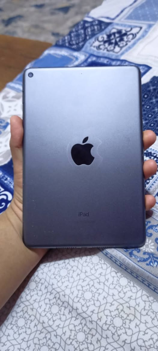 سلام عليكم  ايباد مني 5 بس شاشته مكسوره  نضيف ومامشخط سعر 125 مكان ناصريه مركز


**إذا كنت صاحب هذا الإعلان وتريد حذفه لأي سبب، رجاءا أرسل رسالة إلى الدعم الفني**