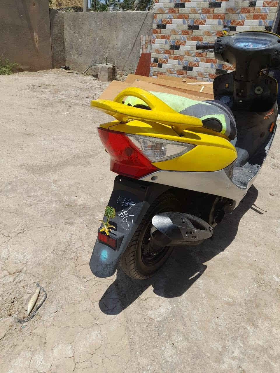 سلام عليكم دراجه لبيع مكفوله كفاله عامه  توهى طالعه من لمعارص سعر خاص ***********
