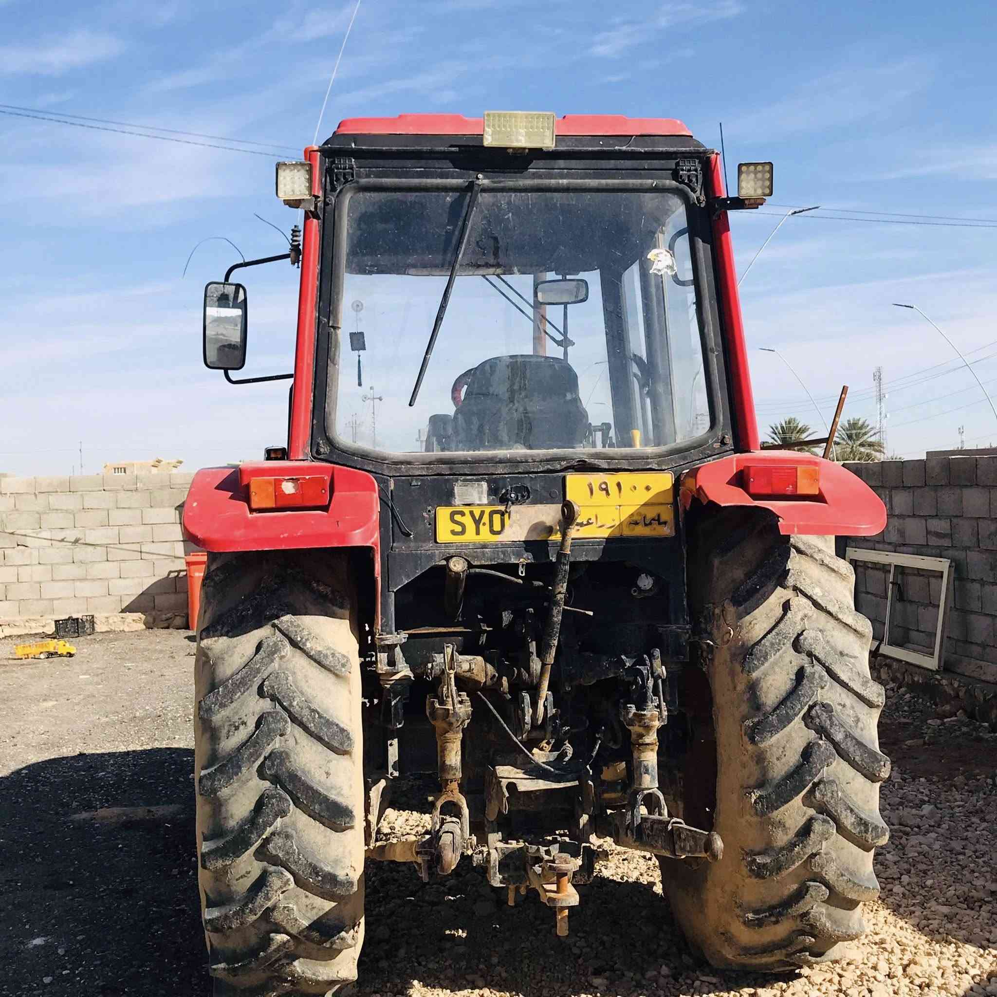 اسلام عليكم 
للبيع مكينه روسي بلاروس دبل اكسل جاهزه للعمل رقم سليمانيه شرط تحويل موديل 2008 تواير ملات شركه نشاط فوول  تبريد تدفئه كله شقال كهربايات جهازه ١٧ مليون وبي مجال مكان الانبار قضاء عانه الاستفسار ***********…..*********** (ملاحضه يرهم دين للمضبوط )
