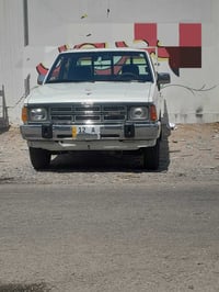 نيسان دبل • ١٩٨٨ • غاز وبنزين