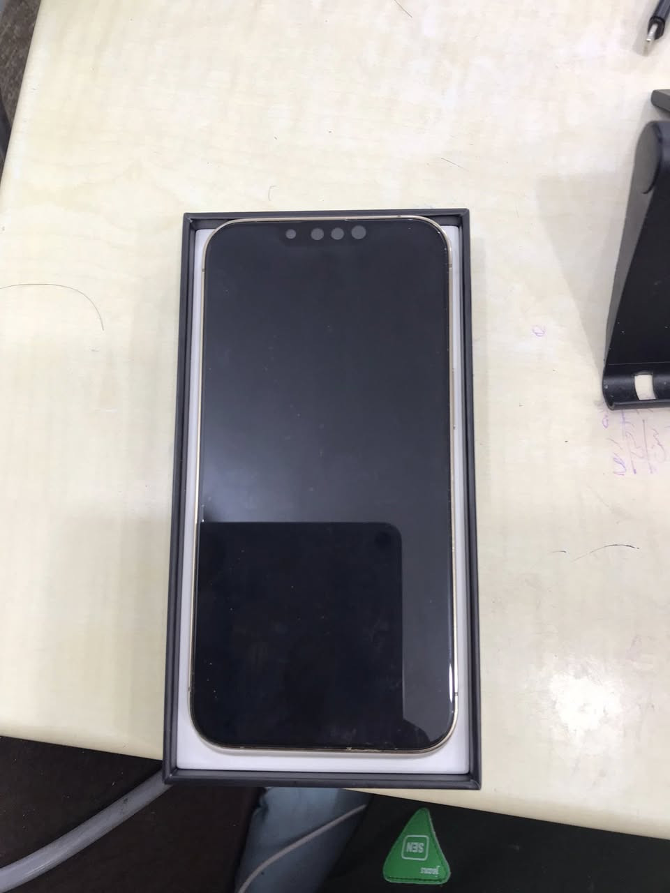 13 برو فقط فقط كامل ملحقات شريحتين. نسخة Zaa ماخذه على ايدي اول مانزل البطارية 75 الشراي يتصل غير متواجد على النت
***********
السعر ٤٠٠
