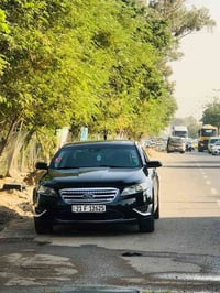 فورد تورس 2011  محرك SOH  بيها تقريبا 5 قطع موجود السونار  رقم سليماني...