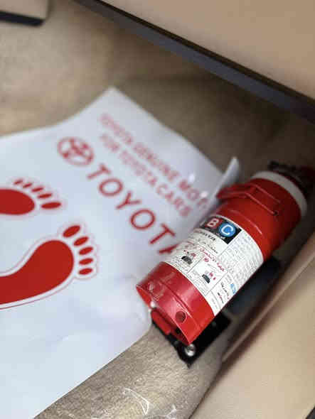 #سلُِآم_عٍلُِيڪم

#تويوتا_لاندكروز_شركة_جيهان_اصلي_درجة_اول🧿
#استخدام_شخص_واحد_من_شركة#

#السيارة_كفالة_عامة_بدون_صبغ_ولابارد_ولاتبديل
#كير_مكينه_حدادية_دعاميات_كهرباىيات_كلها_بشرط
#سيرفز_كامل_بل_شركة__GXR__V__6__

#سعرها_420$$ #وبيها_مجال__موديل2014

#موقع_السيارة_بسلمانية📍
#الموصفات_
•بصمتين •تشغيل عن بعد •هوك خلفي • زراك لايت سلايد•حساس امامي •حساس خلفي •مريات كهربائية +قلابة
تحكم ستيرن•اشاير بل مري +مريات ستيل +مريات اتو قلابة 
صاجات •منفذ 220 • 7راكب •ثلاث قطع تبريد •مانع انزلاق
مانع انحدار •لايت كهربائية •لايت زنون عالي ناصي بلوجكتر LEd •
•دشبول ليزري • يدات نيكل•انارة داخلية LED • ثلاجة 
دوسه لاندكروز••كشن كهرباىي•مريايه عاكسه •لحايه بلادية
دبل اكسل 4X4 • رفع وتنزيل جام بل بصمة•ستتم كامل نيكل 
نظام قيادة شاشة كامرة 
 
#غراض_الشركة_سبير_كتلوك__كلها_موجوده
الاستفسار ⬇️
#الاتصال__***********__***********
#حجي_وليد_الجنابي
