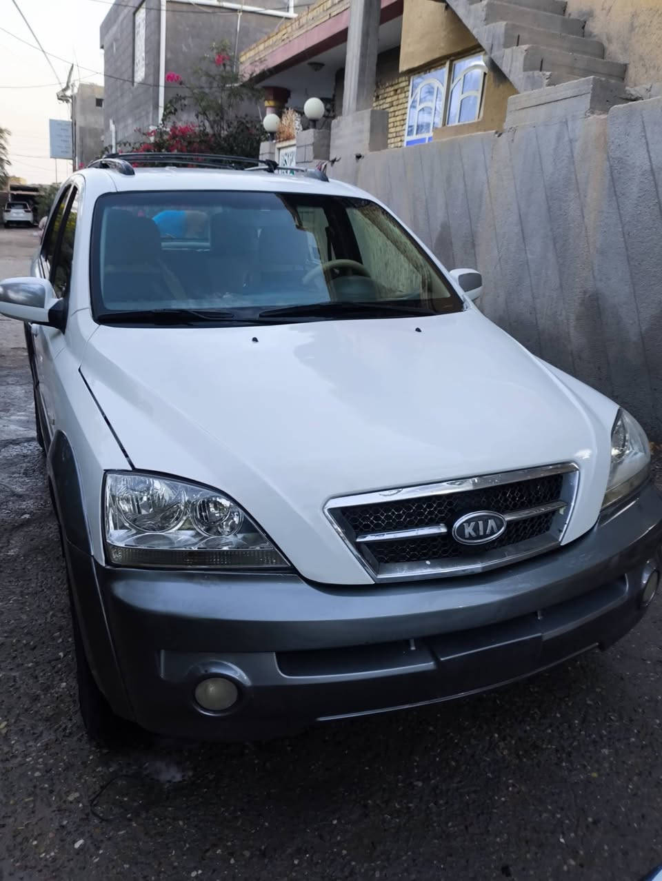 سورينتو 2006 مزاد وزارة الداخليه السياره بيه كتاب ب اسمي مكينه وكير 3000 جدد حداده جديده تخم تاير باتري جديد زوج لايت جديد السياره متعوب عليه مصبوغه عام معمره ايدي السعر 70 وبيه مجال مكان السياره البصرة 
***********
