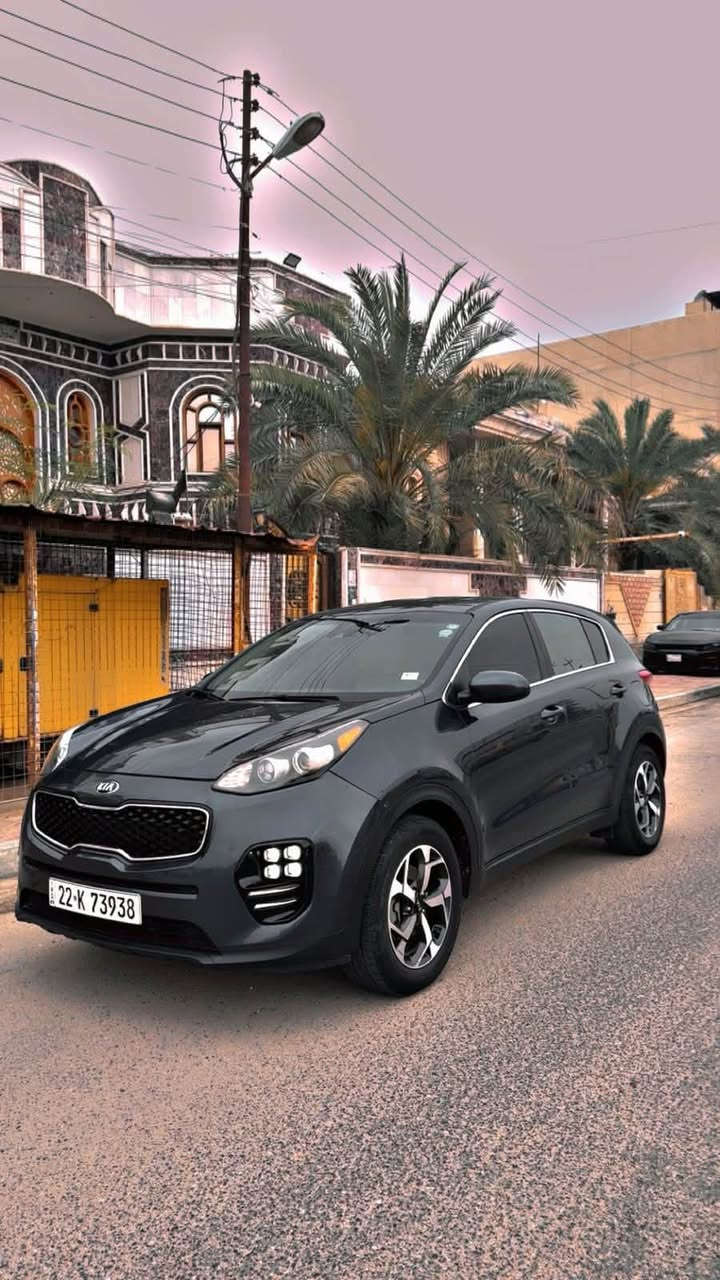 سبورتج 2020 
وارد امريكي فقط الباب الخلفي  ع حطته فقط طخه خفيفه بدون اي ضرر داخلي 
مكينه 2400 جديده شادها 
كير تبريد حداده كله جاهز 
رقم اربيل ب اسم شركه تريد تحويل وكاله حاضره 
سياره جاهزه مابيها نقص برغي 
ماشيه 97 كيلو الف 
مكاني البصره *********** 
سعرها 168 وبيها مجال كلش قليل
