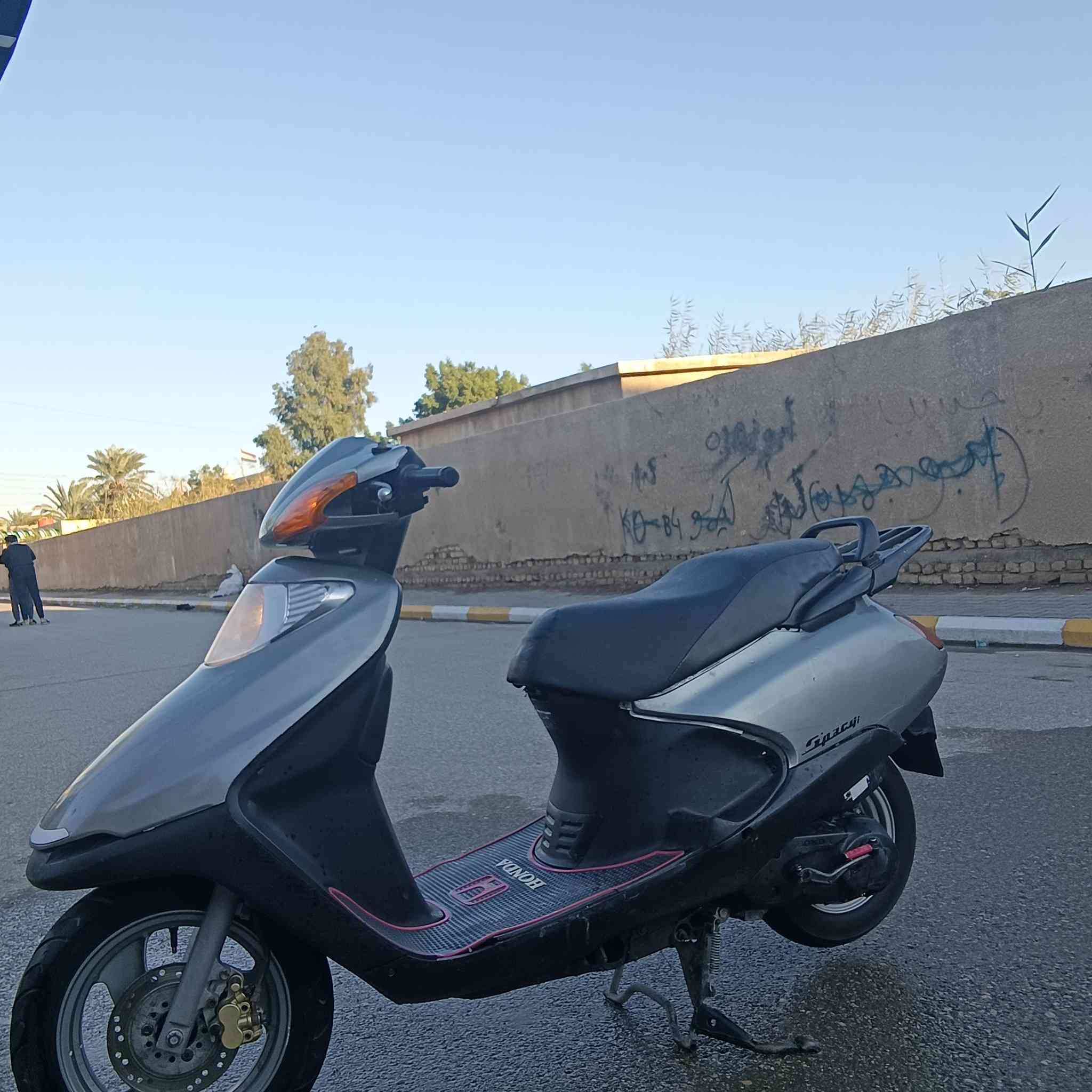 سلام عليكم دراجه سبيسي ياباني كابريتر ياباني قفل سترين قفل جنطه هندر سلف مكينه ناعمه  ***********متواجد خاص
