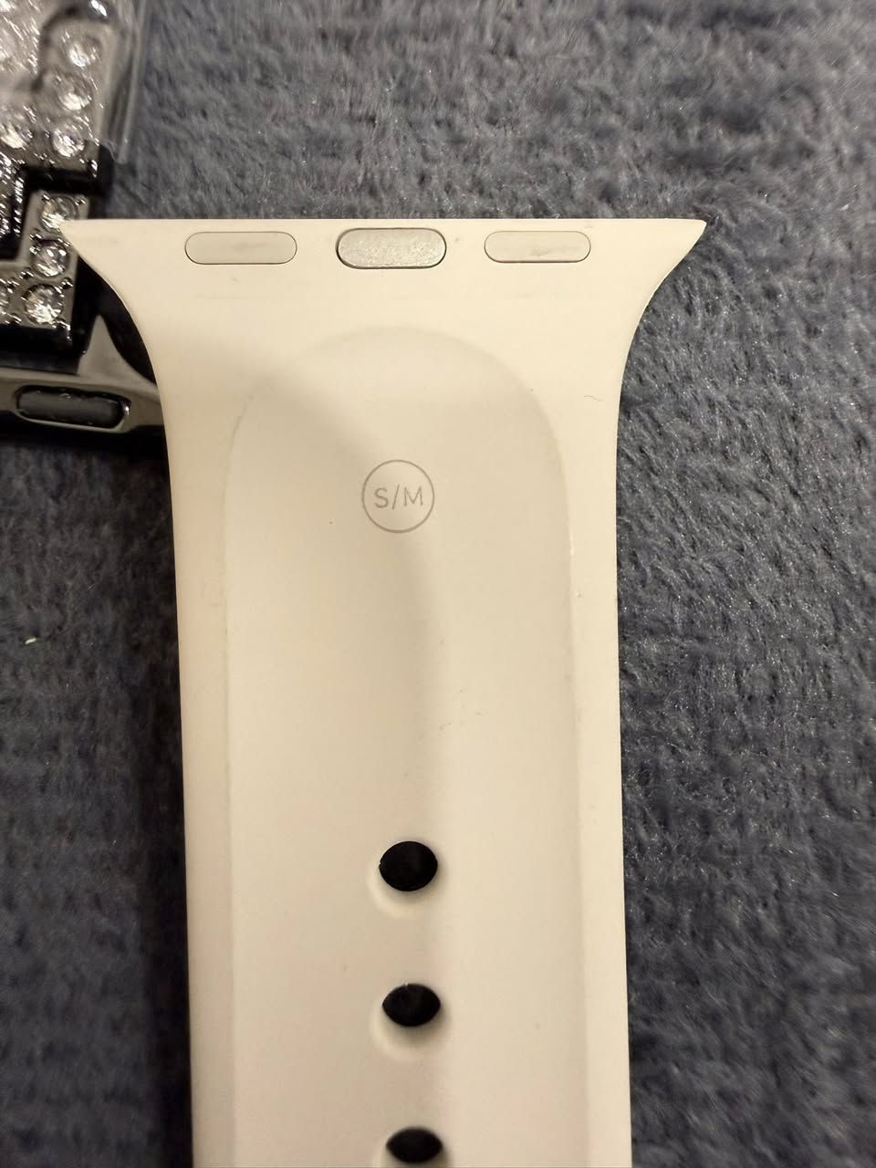 القطعه ب8 ثنين ب15 
 والاصلي لون بيجي او كريمي  ب20


**إذا كنت صاحب هذا الإعلان وتريد حذفه لأي سبب، رجاءا أرسل رسالة إلى الدعم الفني**