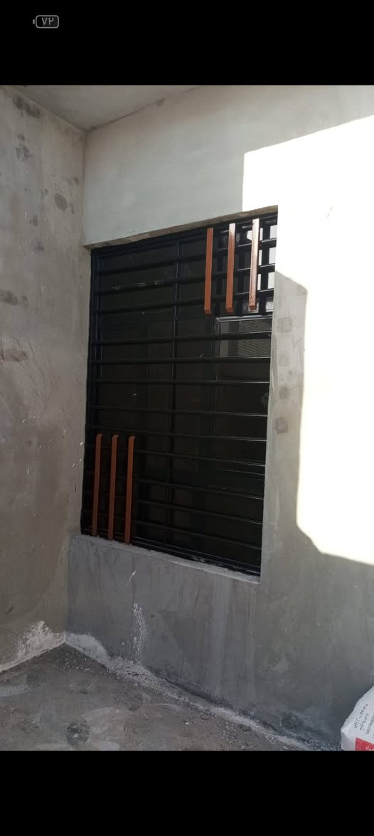 سلام عليكم عندي بيت البيع بل الكرغولية قرب جسر حديدخضر بين سدين سند ٢٥ كامل مساحه ١١٠ سعر ٧٢ وبي مجال يراسني خاص او وتساب *********** او رقم ***********
