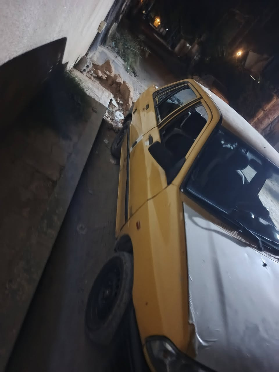 سايبا مديل 11 مكينه وكير مكفولات الكشر كدامك رقم انكليزي بسم صديقي قريب عليه اذا عندك رعايه عادي لاتحول السياره مرتبه يعني السعر 23 وبيه شويه مجال اتصل علئ الرقم ‏‪***********‬‏ وبخدمتك

