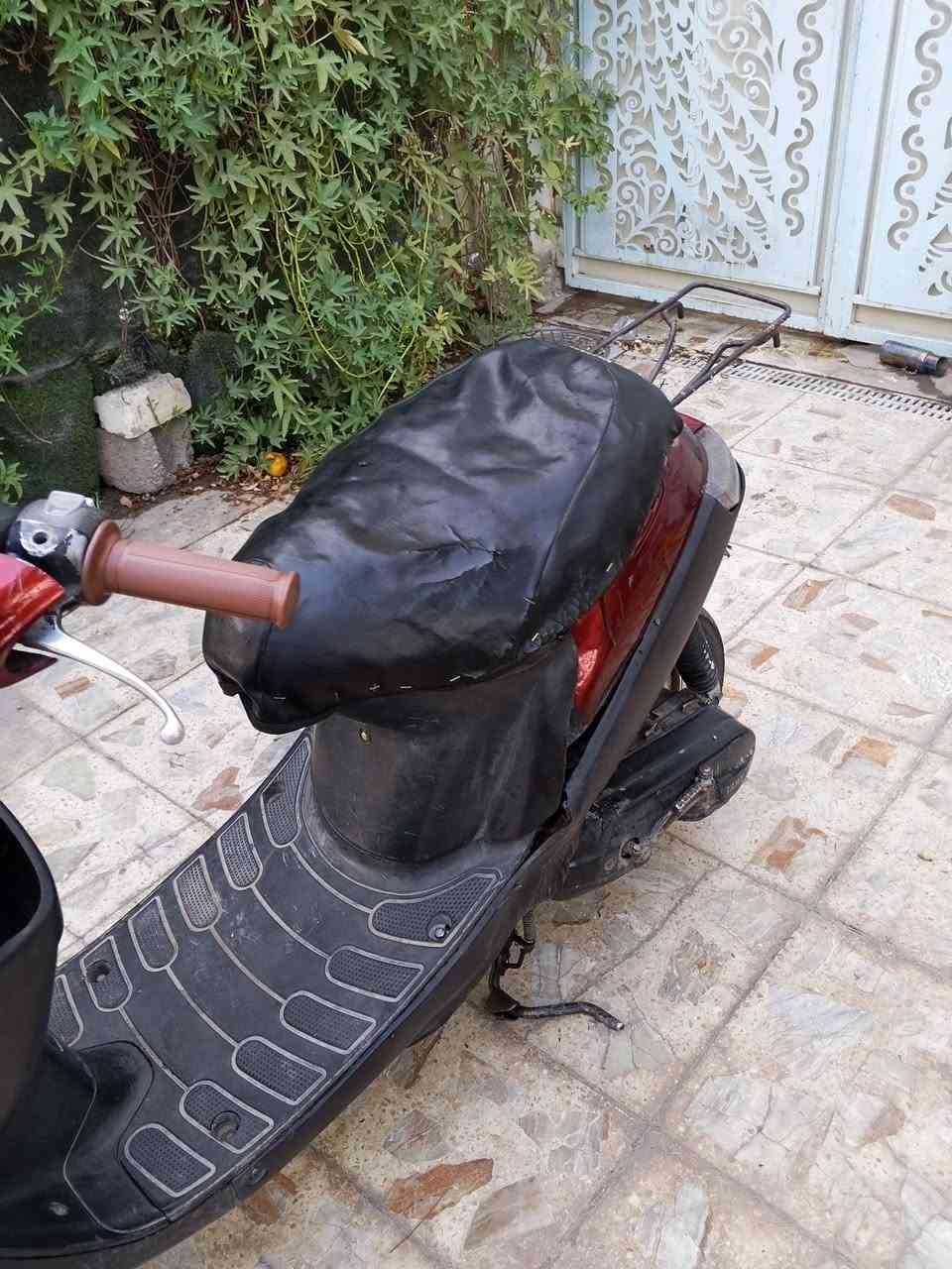 دراجه قرده سرعه 60 خبط دراجه حلوه او نظيفه كهربائيات شغله مكاني بغداد الشعب سعر 225 رقمي ***********

