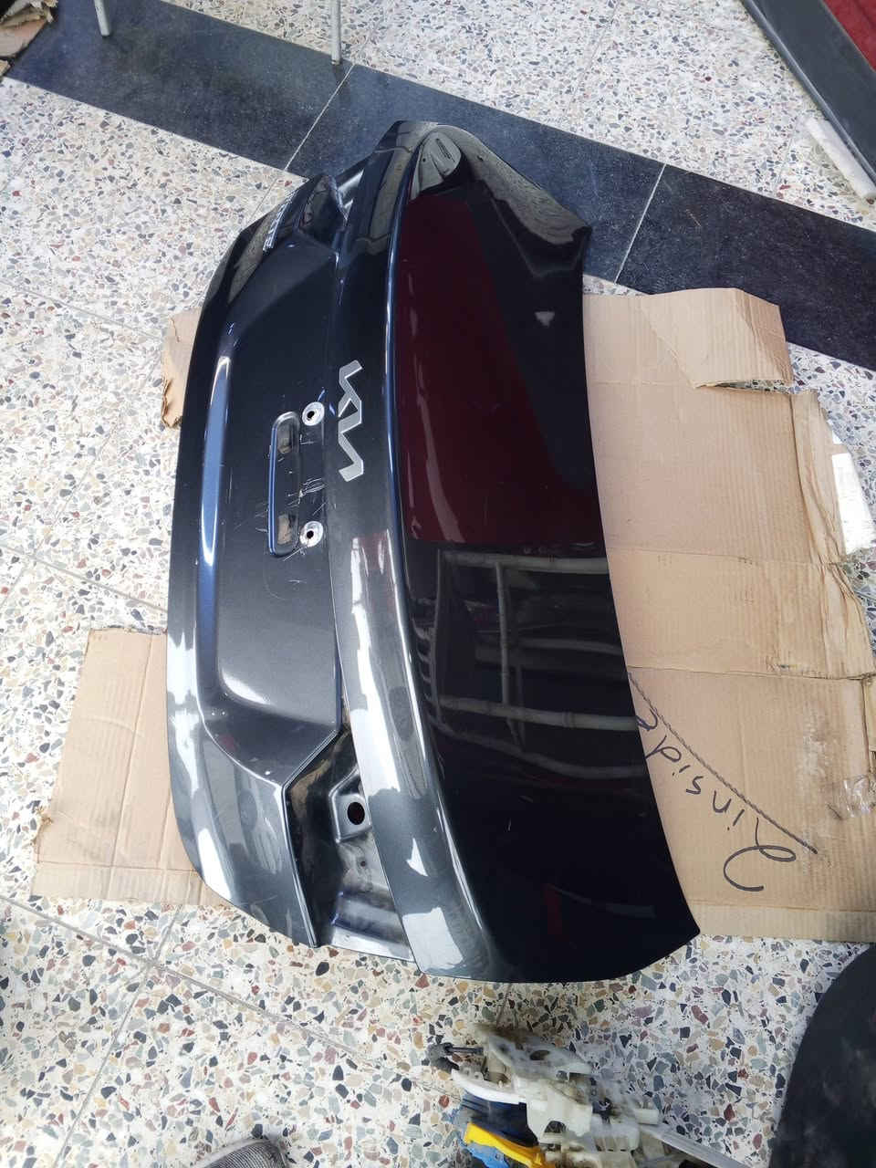 سلام عليكم أصدقائي
يتوفر لدينا قطع غيار الانترا ٢٢
فورتي ٢٢
سورنتو 
سبورتج 
توسان 
جميع قطع غيار السيارات 
سوق بغداد مقابيل وزارة التعليم 
هاتف ***********  توجد خدمت توصيل
