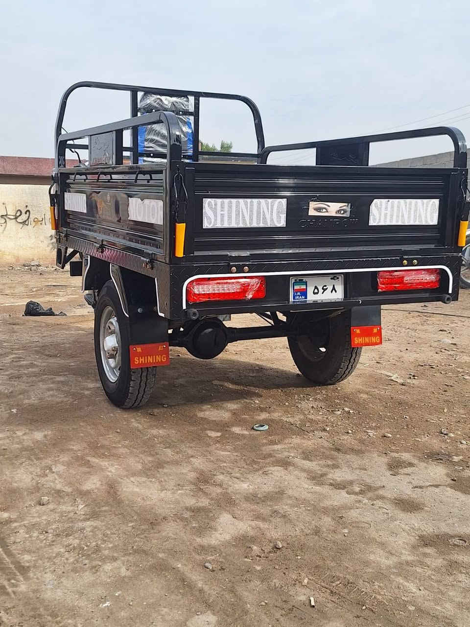 سلام عليكم ستوته جمره للبيع موديل 2025. كفاله عامه اوراق أصولي مكفولة شوفت عينك سعره مليونين وم100. 
مكان بغداد نهروان. ***********
