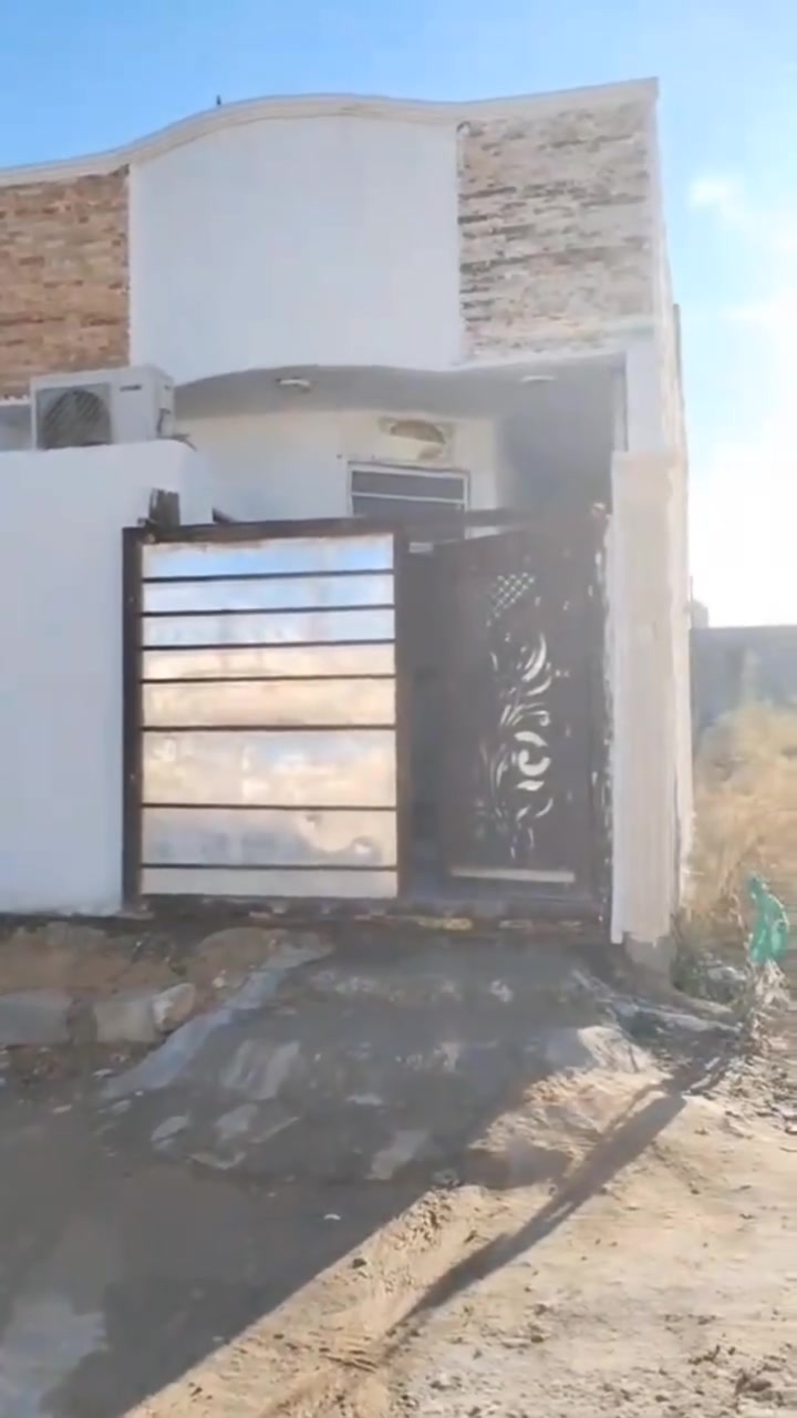 🏡 دار للبيع – فرصة مميزة بسبب تخفيض السعر للظروف 🏡
🔹 للبيع أو المراوسة بقطعة أرض في حي الرسول
📐 المساحة: 93 متر مربع
🛏 غرفتا نوم
🛋 صالة واستقبال
🍳 مطبخ
🚿 صحيات داخلية وخارجية
✅ الدار جاهز للسكن
📍 الموقع: كربلاء – قضاء الحسينية – حي الزهراء
📞 للاستفسار: ***********
📱 واتساب متوفر
⭐ تم تخفيض السعر بسبب الظروف وللجادين فقط.
نستقبل كافة العروض للبيع وشراء العقارات في كربلاء – قضاء الحسينية.
