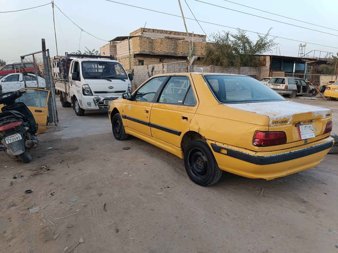 السلام عليكم بيجوبارص ٢٠١٠حداديه جديدة مكينه اوكيرجددالسعر١٤اوبيه مجال حك الجيه مسول عن المداورفقط***********
