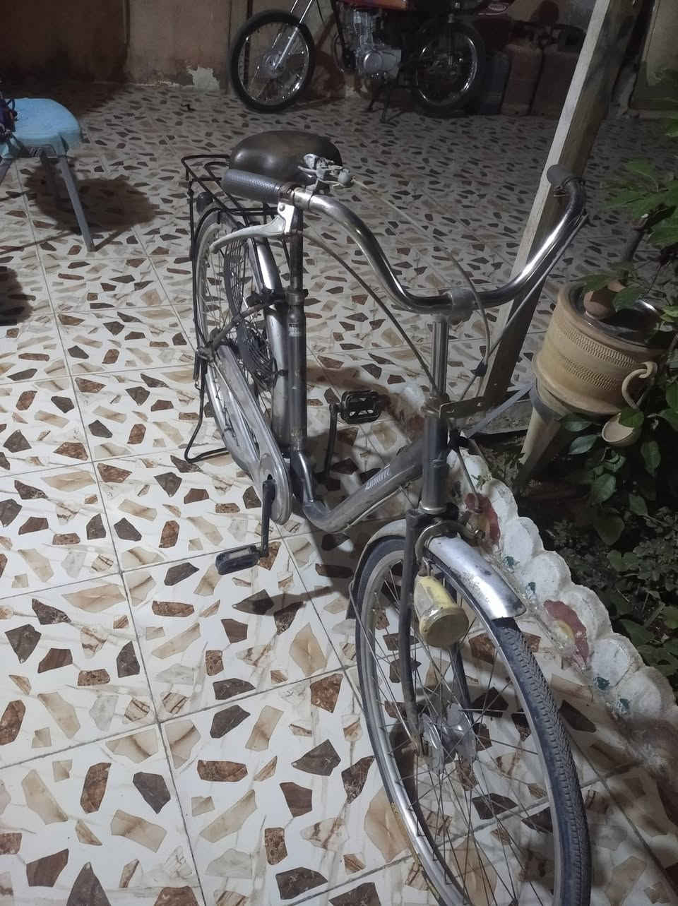 بطه حجم ٢٦ للبيع للتواصل ***********
