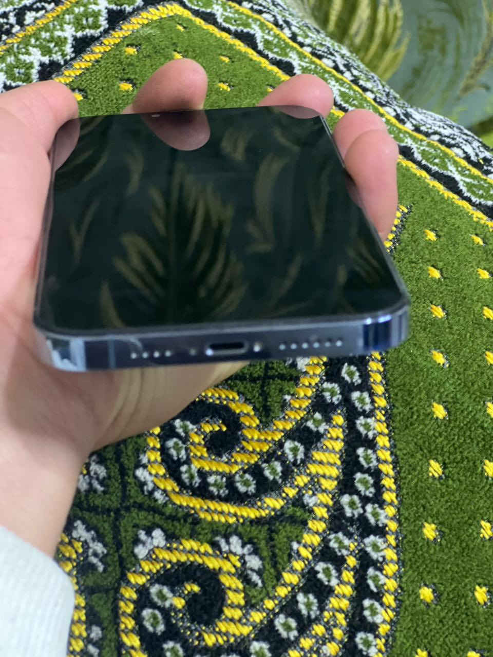 سلام عليكم 13 برو ماكس مبدل شاشه فقط بطاريه 85 الاصليه فيس إيدي شغال مامره دمعه نضافه فول ويرهم مراوس باكس ماكس وفوك وتنطي فرق *********** الاستفسار
