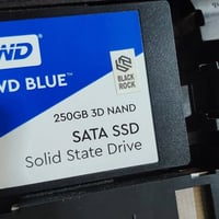 لابتوب اج بي زوبك مواصفات كما موضع بصوره استعمال قليل كلش ويا هديه ماو...