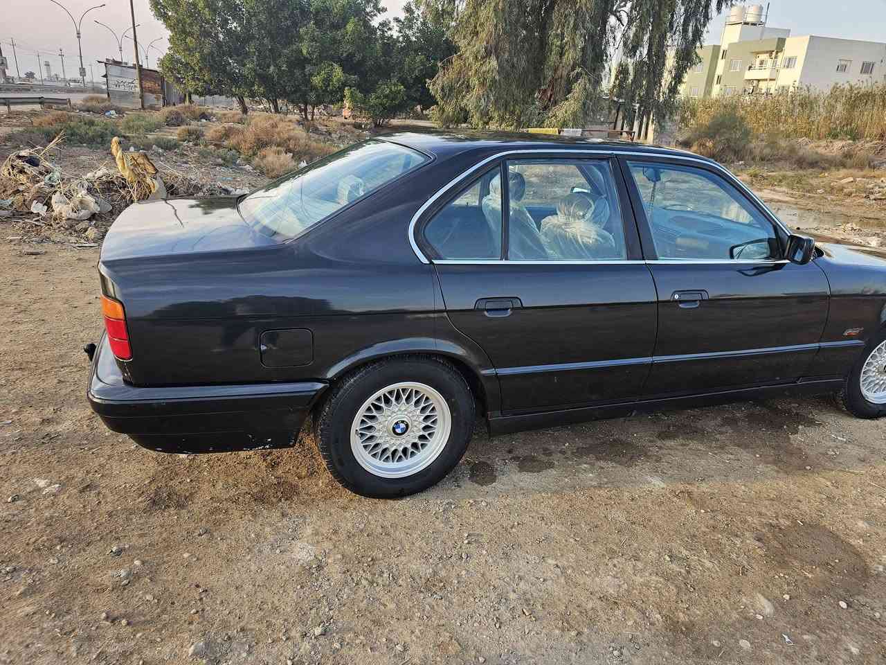 سلام عليكم البيع بيئم 530مفتوح كامل موصفات فتحه كشنات كهرباءي سنتر الك 6 قطع اربعه جام كهرباءي السياره احله من الصور بيهء نقص بصيط السعر 60 وبيهء مجال ***********
