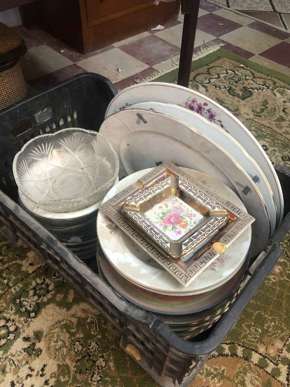 السلام عليكم 
بردات تفصال قبل فتره اخذتهن قطعتين كل قطعه 3عرض و3طول السعر 30
سيت طبلات صاج ب85
مجموعه فرفوري ب25
مكاني كراده


**إذا كنت صاحب هذا الإعلان وتريد حذفه لأي سبب، رجاءا أرسل رسالة إلى الدعم الفني**