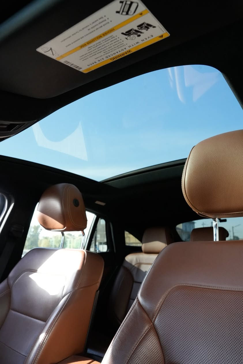 مرسيدس GLE 43 AMG توين تيربو للبيع موديل 2019 السيارة نظيفة و بدون صبغ السعر 38500 $ ماشية 68000 الف كيلومتر للتواصل ***********
