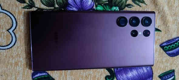 كلكسي s22 اولتراءشرق اوسط خطين الذاكره 256 بدون ملحقات السعر ٥٥٠ فقل غير متواجد عالفيس لمعرفة التفاصيل اتصل *********** مكاني الوركاء السماوا
