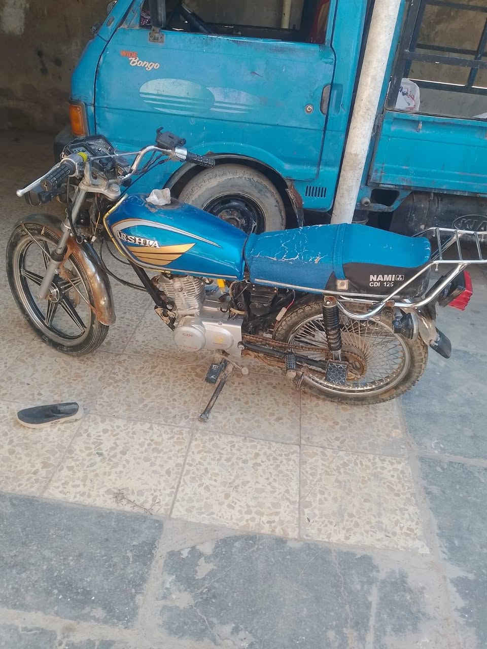 السلام عليكم مرخصت الادمن ايراني تايكر للبيع موديل22دراجه مكفوله خير من الله محرك سبانه مامحطوط عليه بكاني المشتل سعر 350بيه مجال شي بسيط ***********
