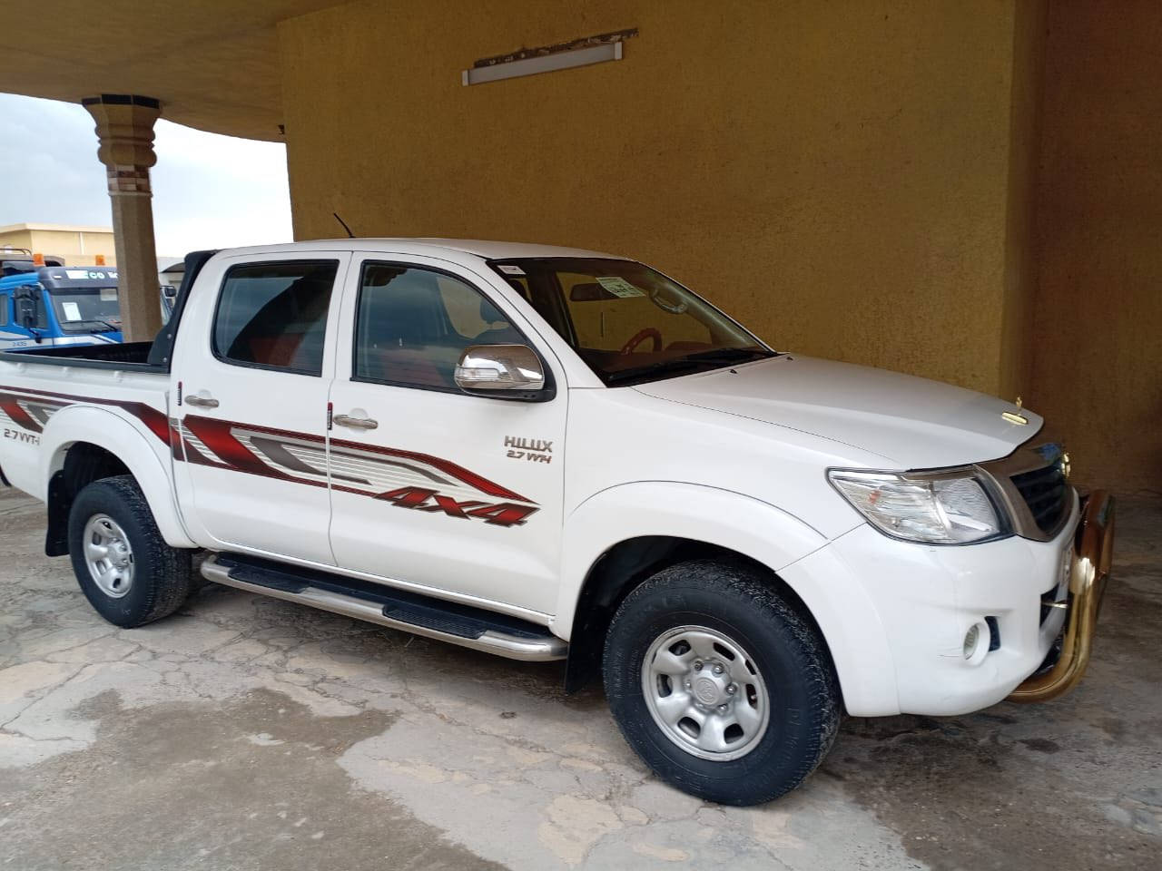 سلام عليكم هايلوكس موديل ٢٠١٢ مكفوله كفاله عامه كير عادي رقم ربيل رقم الهاتف ***********/***********العنوان بغداد تاجي
