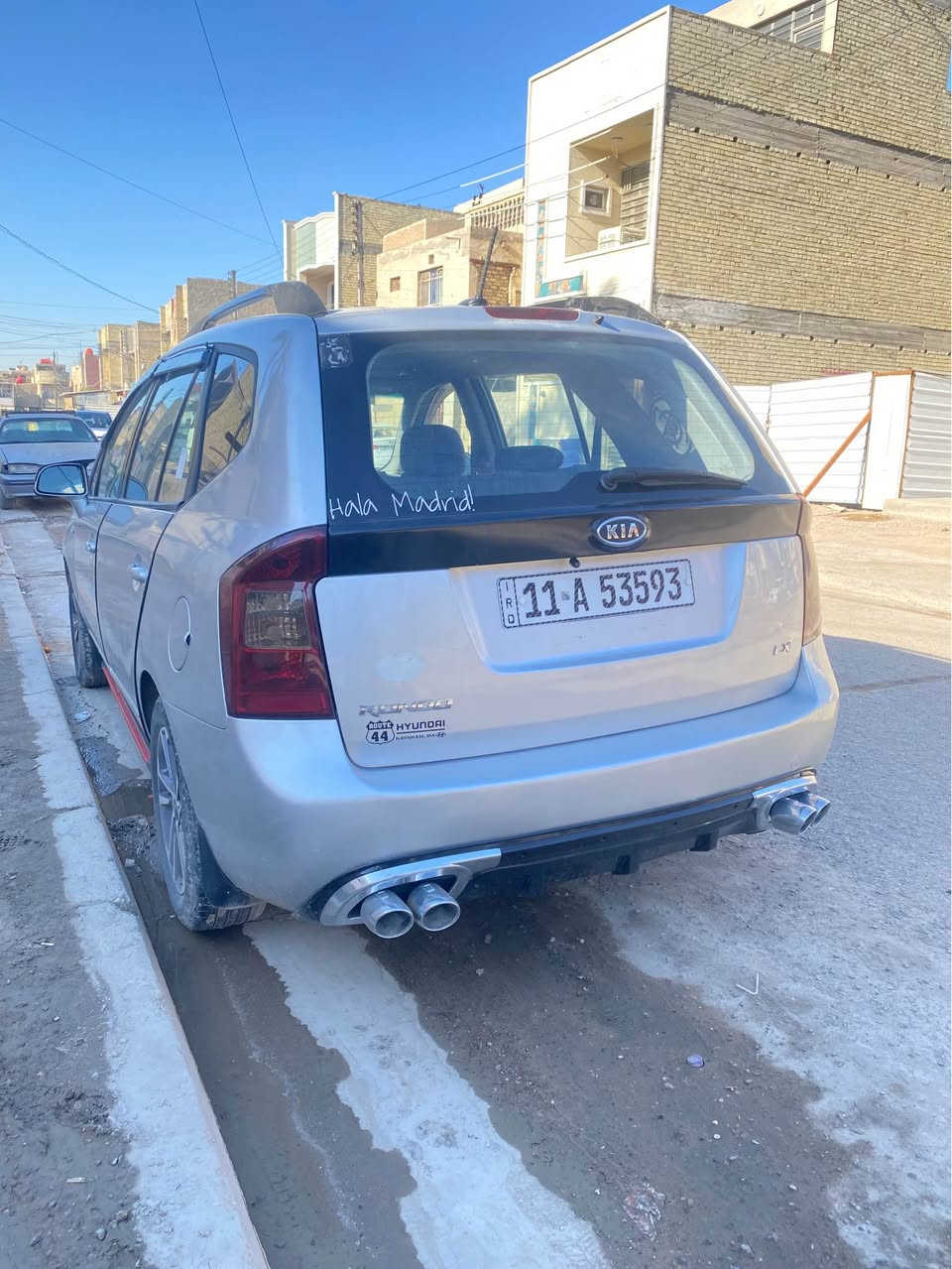 سلام عليكم
كيا راندو 2009 
سنويه ورقم وهزه جديد
شاشهتدعم كار بلاي +كامره
تبريد قطعتين امامي خلفي 

سياره مرشوشه حزام كلير (كلير فقط) عدا قماره وصندوك مكفولات 
مكينه كير تبريد مكفولات
بس صدر خلفيه يرادله تبديل
مكينه 2400 دوش
سعر ٩٨ بيهة مجال
مكاني بغداد حي اور
*********** بغداد, العراق
