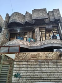 نصف قطعة امامية مسلح طابقين الطابق الاول استقبال صالة ومطبخ وملحقاته ا...