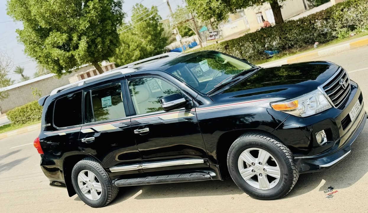 لانكروز 2012 فووول بريم ماشيه 200 رقم. بيل بسمي 
بيع او مراوس السعر 278$ سياره كفاله ماعدى صبغ مكان شريط فقط ابواب وجاملغات اماميه بدون داخل وبدون جاملغ خلفي ترايها حلو ومناقصه شي مكاني بابل - الشوملي 
للاستفسار *********** او ***********
