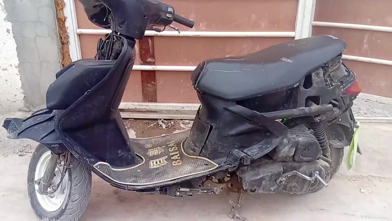 دراجه فراشه شغاله
بدون كفرات 
دراجه هندر بس باتري تشتغل سلف 
دراجه حلوه ناعمه 
مكان دراجه كوف شارع معمل قرب صورت والي 
سعر دراجه 300وبيه مجال قليل
رقم ***********
