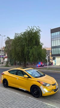 النترا لمتددد فول مواصفات عدا البصمه فتحه السياره ليبل واحد عد البنيد ...