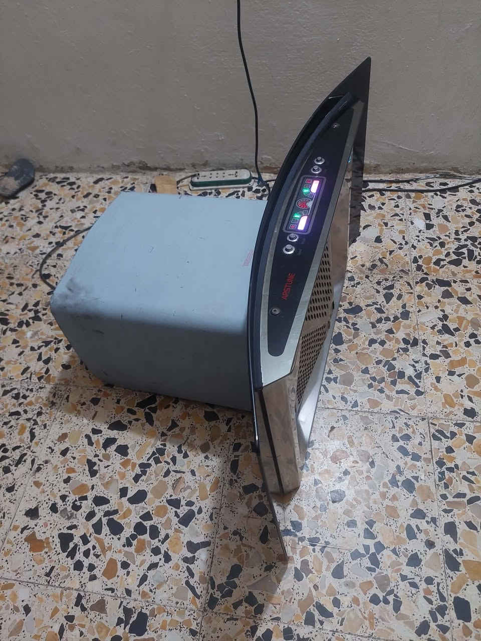 شافط دهن للبيع في كربلاء الحسينية الجريه *********** او ***********
