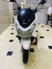 pcx جيل اول  ياباني مكينه 125  مكفوله كفاله عامه مكينه وكفر  دراجه جدي...
