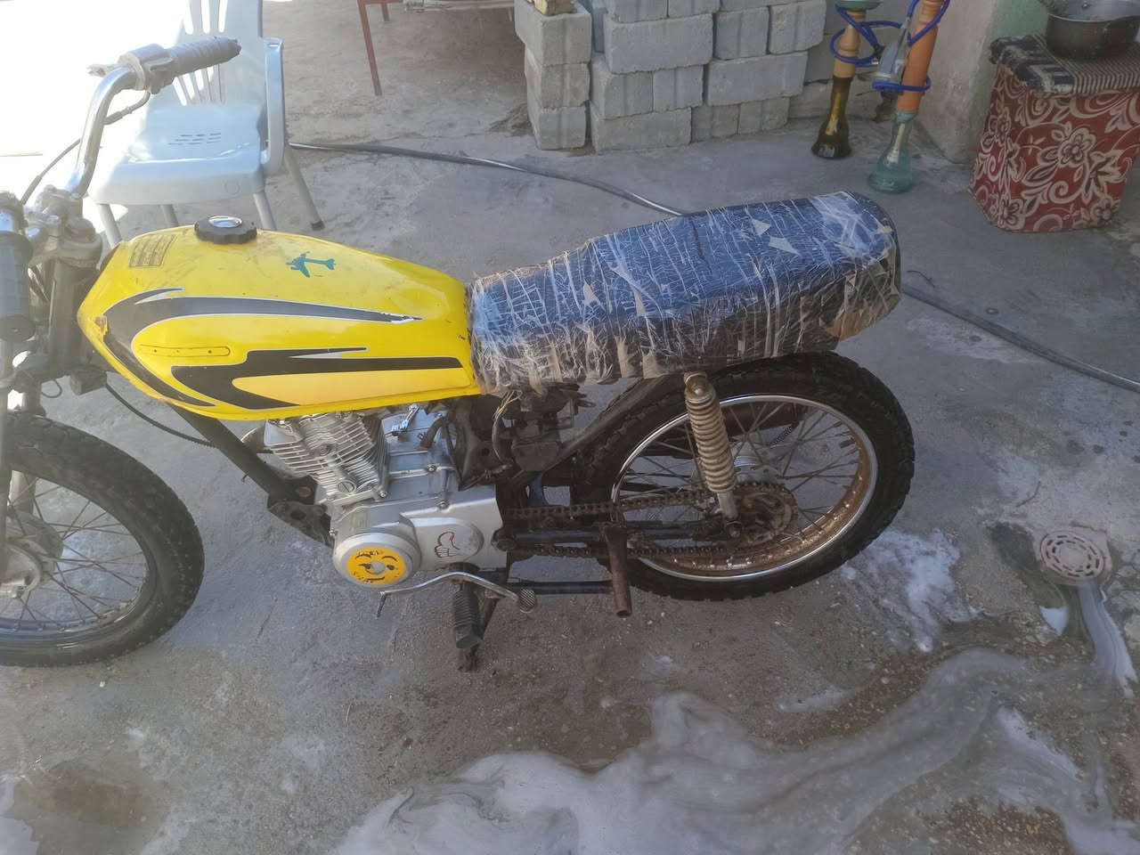 سلام عليكم دراجه ربعه كير للبيع كلك رقم صاصي بليته موجودة  وليريدها به خير ويدلل ويتصل على هذا الرقم/***********/***********
