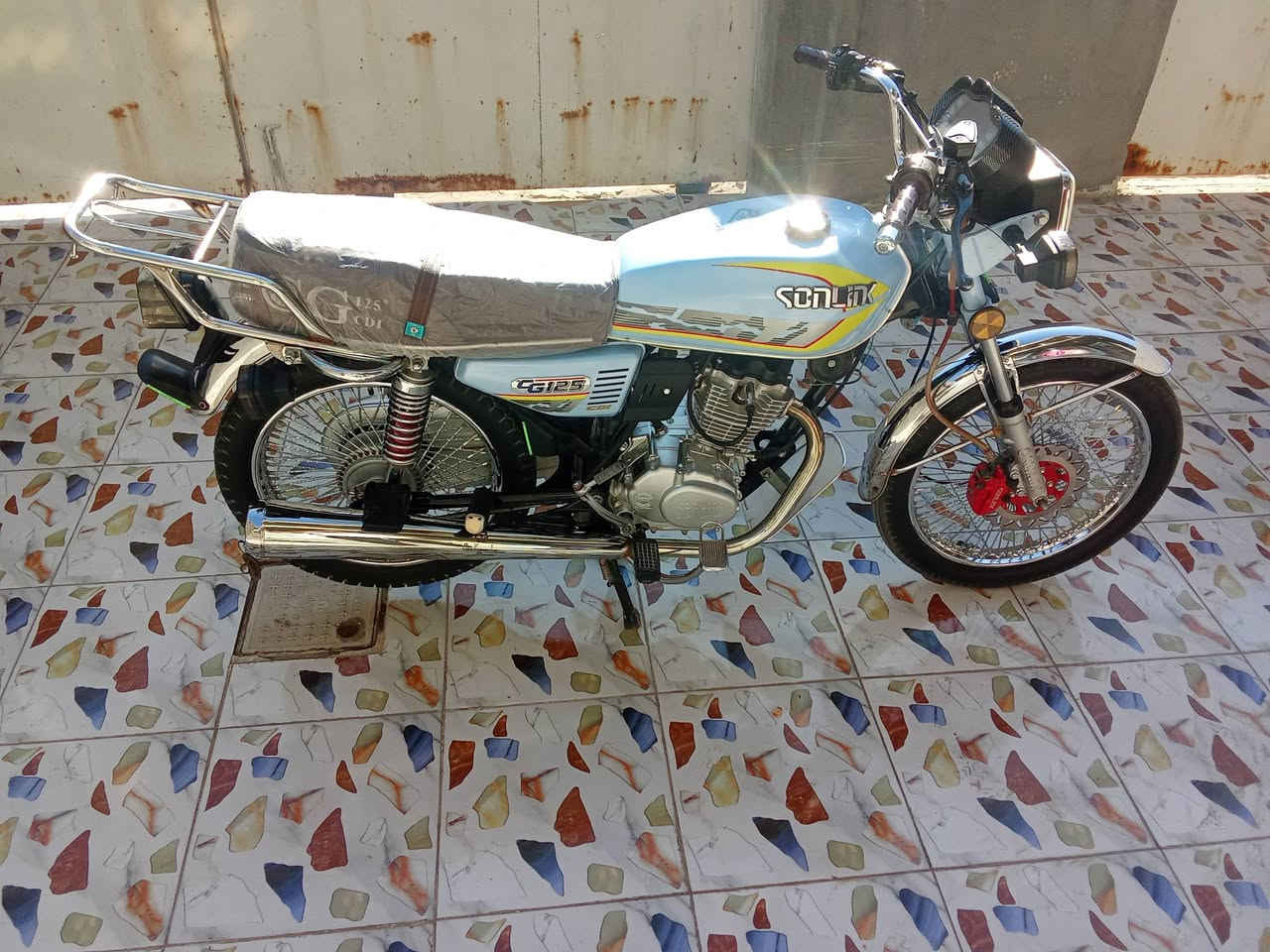 تايكر 24  نضيفه اوراق اصولي  
المكان بابل جبله  السعر ب650
 ***********
