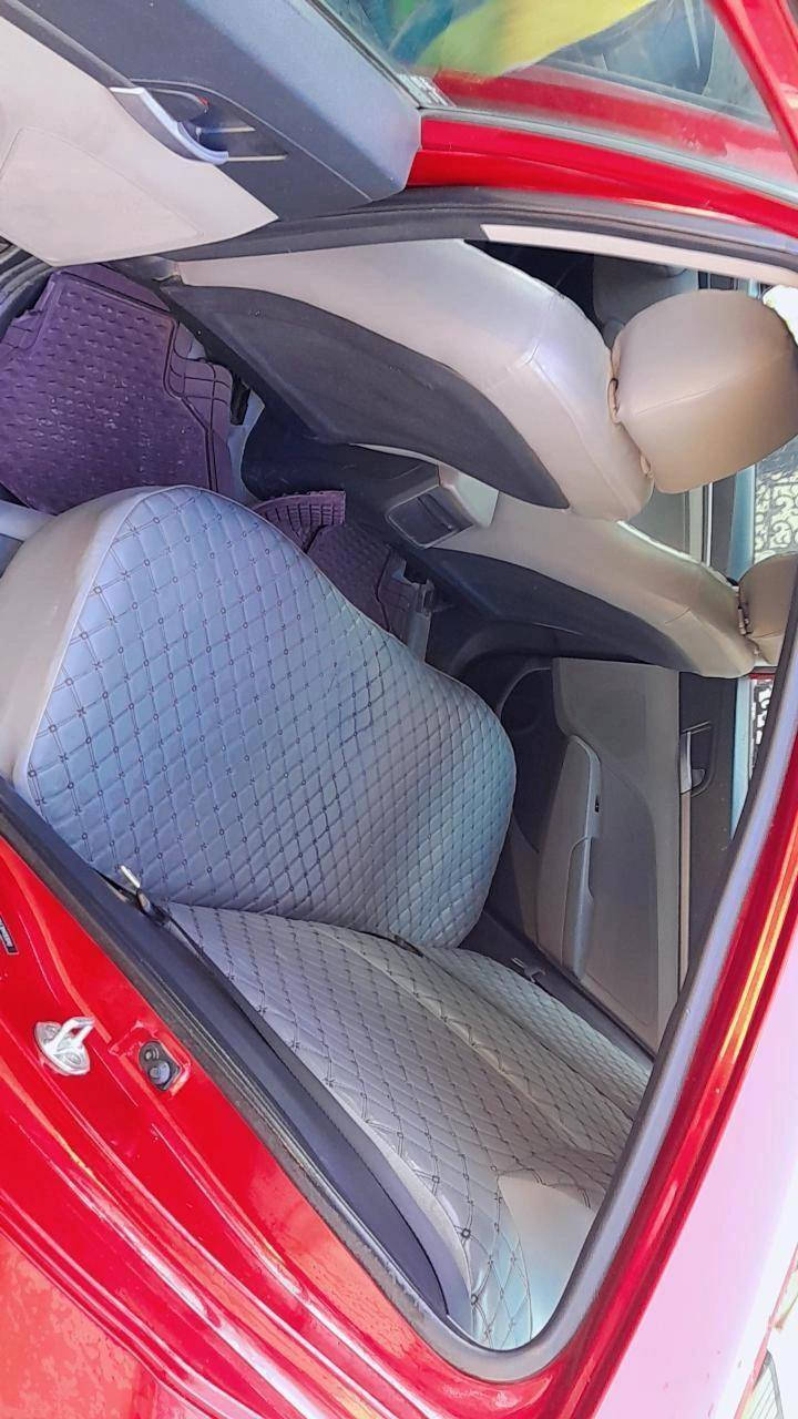 السلام عليكم
النترا وارد امريكا 2017 
محرك وكير خير من الله
الصدر جديد وتايرات كذلك 
بطارية جديدة
الارضية جلد 

وباقي المواصفات معروفة
 
السيارة ليبل واحد حلوة الضرر الصندوق يم الرقم ققط صبغ  موضح بالصور .. 

السعر مال بيع  115  
العنوان بغداد/ الغزالية 
 ***********
