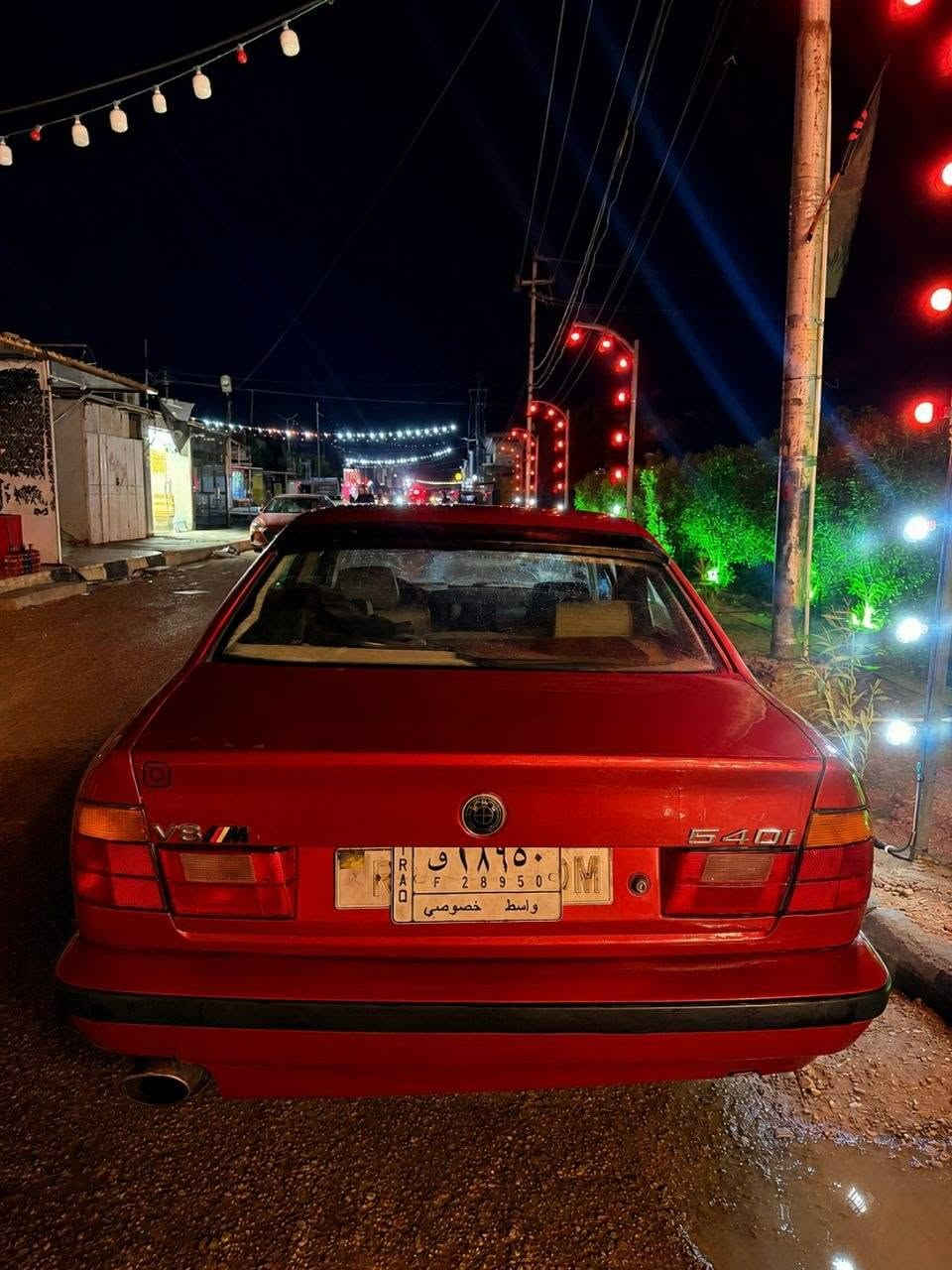 سلام عليكم
بيئم ٥٤٠ اصل
محرك كير مكفولات
تبريد شغال
سلايد روف شغال
تخم ويل خليه جديد شاده أصلي مو تجاري
كشناته عمل توني شاده
كهربائيات شغال كله
مصبوغه جماليه 
ضربه جاملخ خلفي
مكاني واسط مركز المدينه
السعر ٦٨ وبيها مجال لشاري
***********
***********

